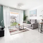 Paradise Sea View אדחה