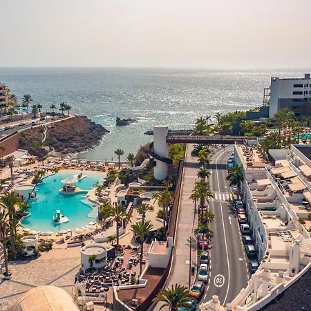 Paradise Sea View אדחה